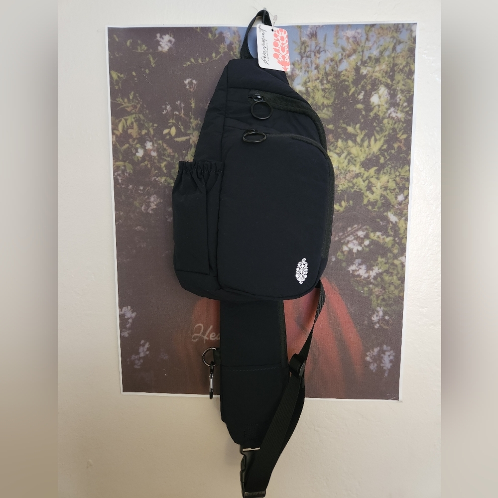 FP Movement Renegade Sling in Black NWT